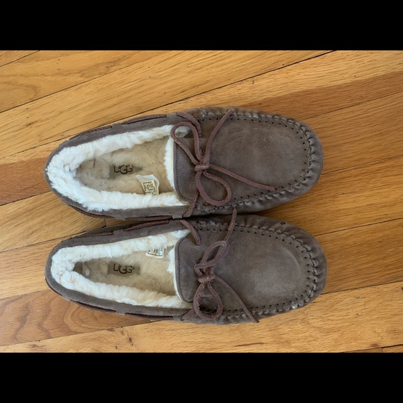 UGG Moccasins - Picture 1 of 3